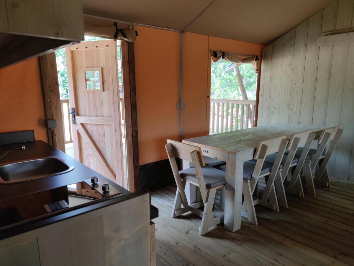 Teiraboa Base Camp Ξενοδοχείο Arzúa Εξωτερικό φωτογραφία