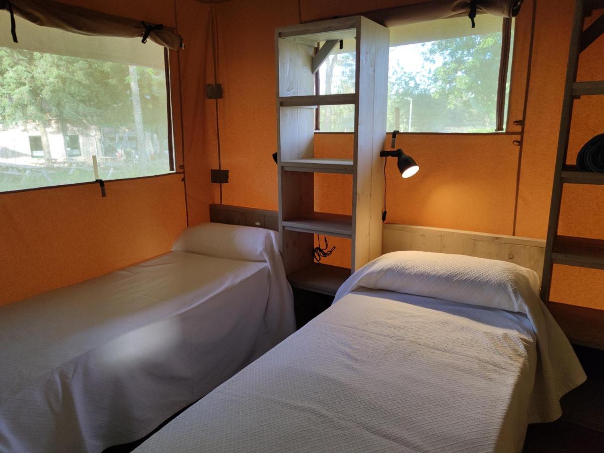 Teiraboa Base Camp Ξενοδοχείο Arzúa Εξωτερικό φωτογραφία