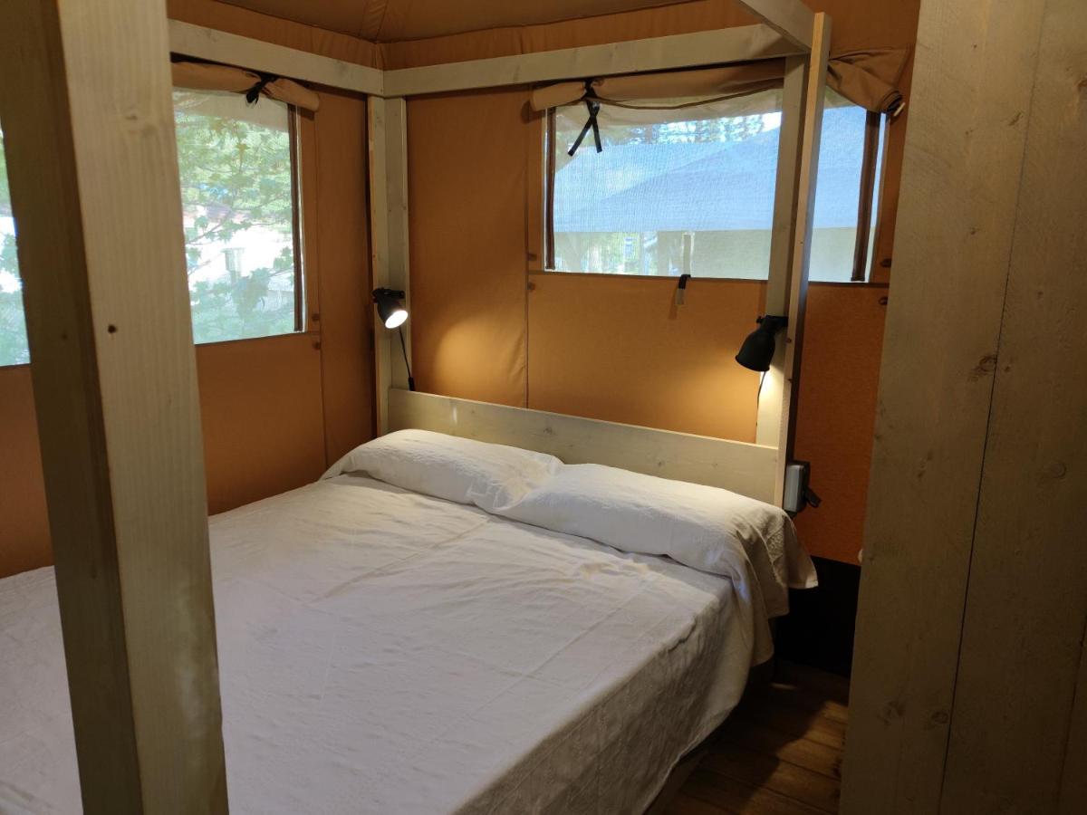 Teiraboa Base Camp Ξενοδοχείο Arzúa Εξωτερικό φωτογραφία