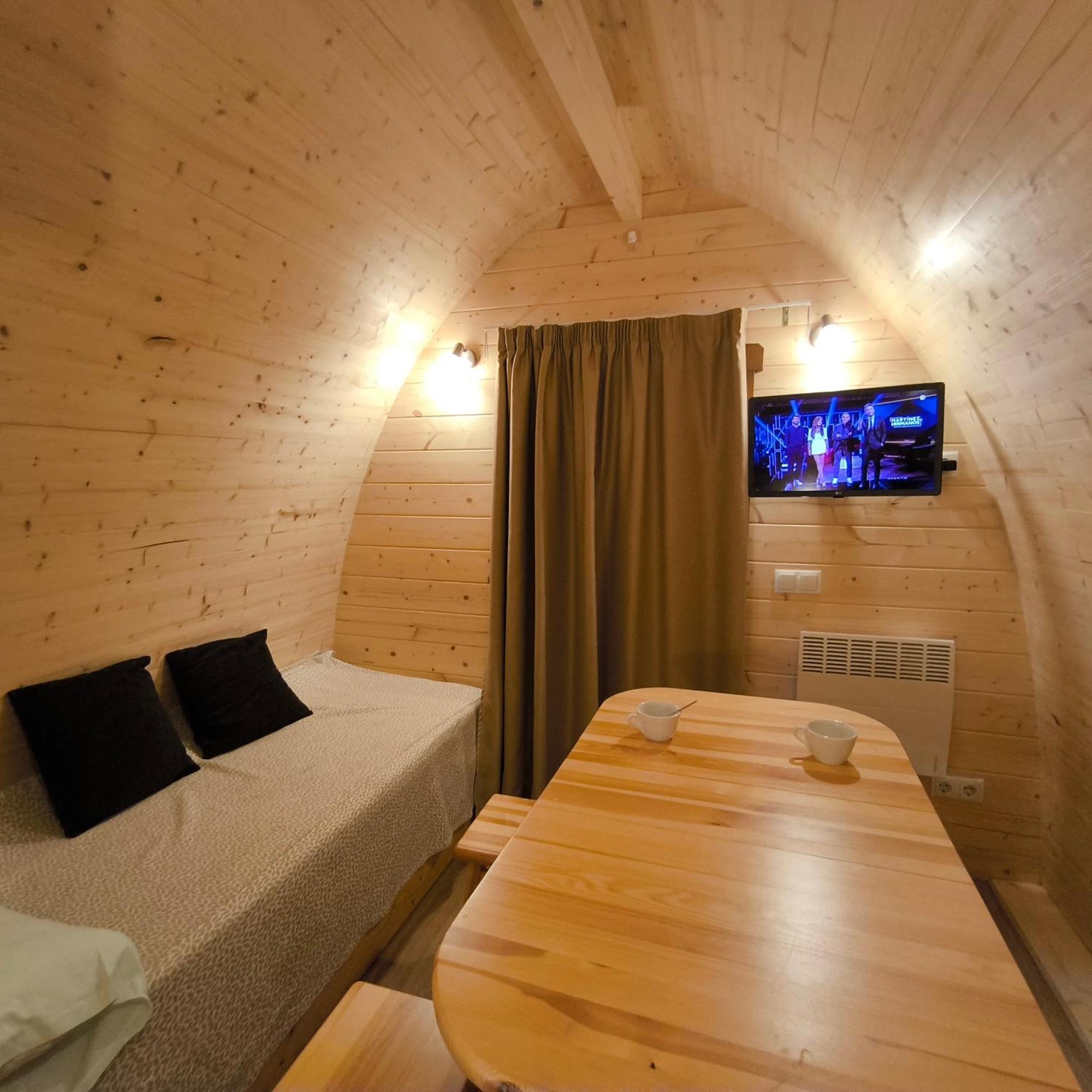 Teiraboa Base Camp Ξενοδοχείο Arzúa Εξωτερικό φωτογραφία