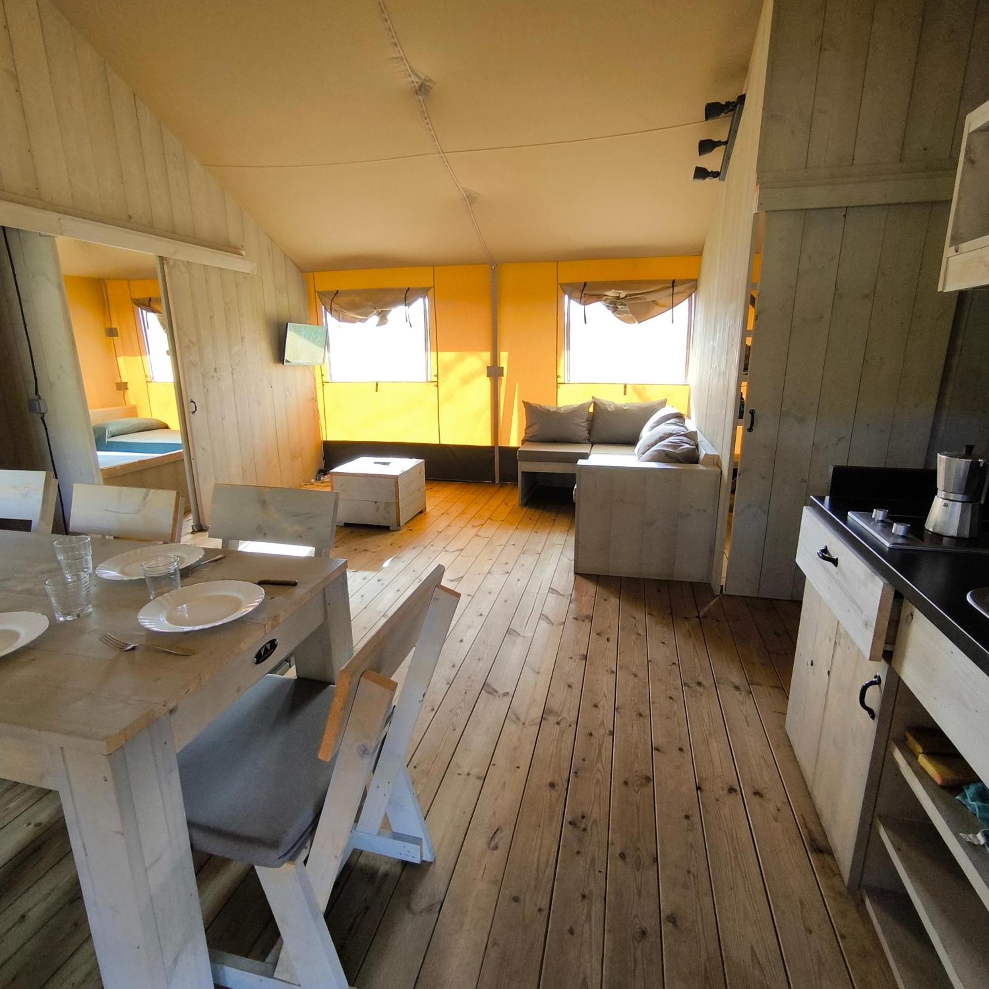 Teiraboa Base Camp Ξενοδοχείο Arzúa Εξωτερικό φωτογραφία